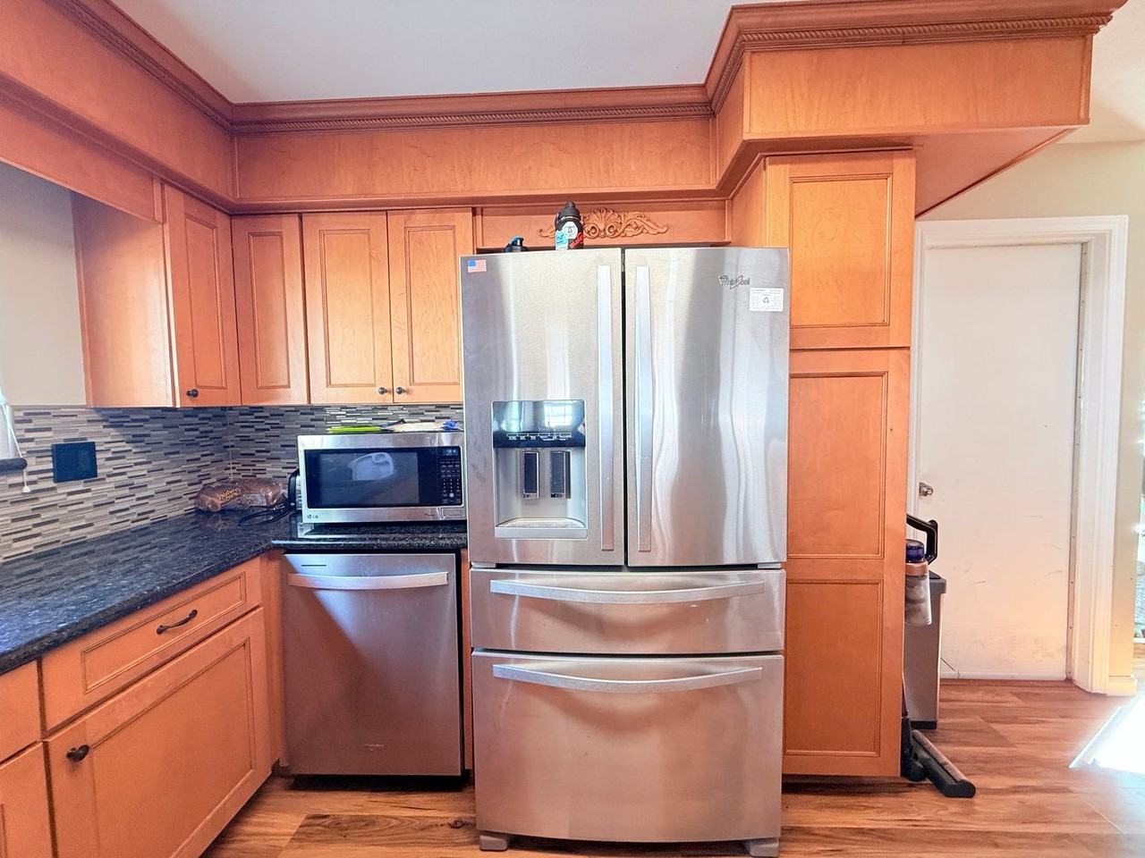 4031 Hillview Rd - Photo 6 of 14