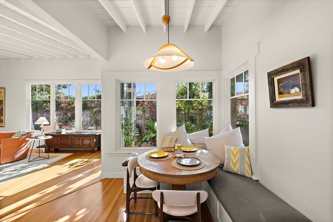 1511 Bluebird Canyon Dr - Photo 7 of 38