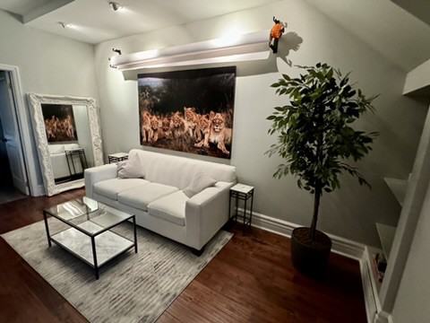 Pape Ave - Photo 4 of 7