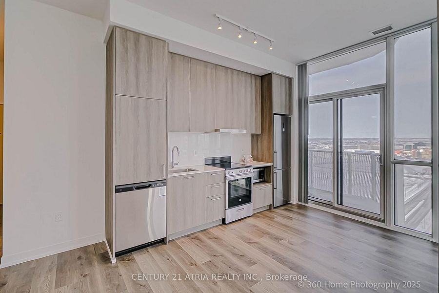 195 Commerce Street #2115 - Photo 6 of 15