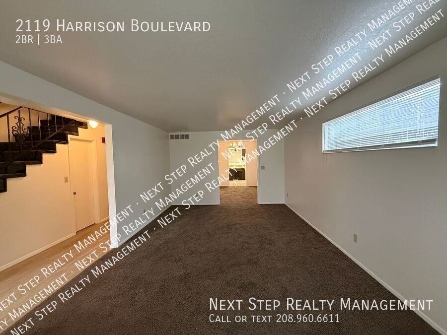 2119 N Harrison Blvd - Photo 3 of 24