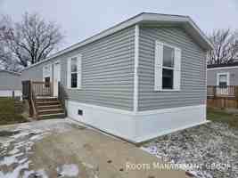 featured image of 215 Vermillion Est #215