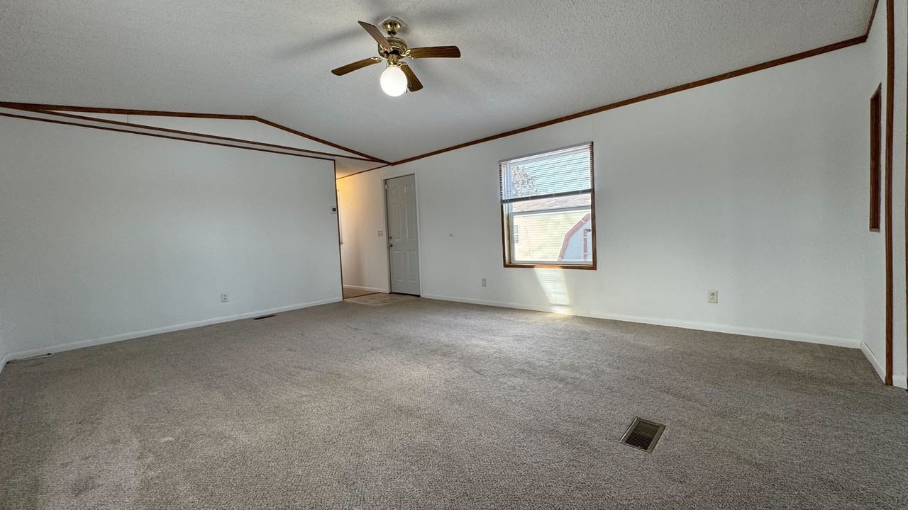 2004 Falcon Ter Nw #304 - Photo 3 of 28