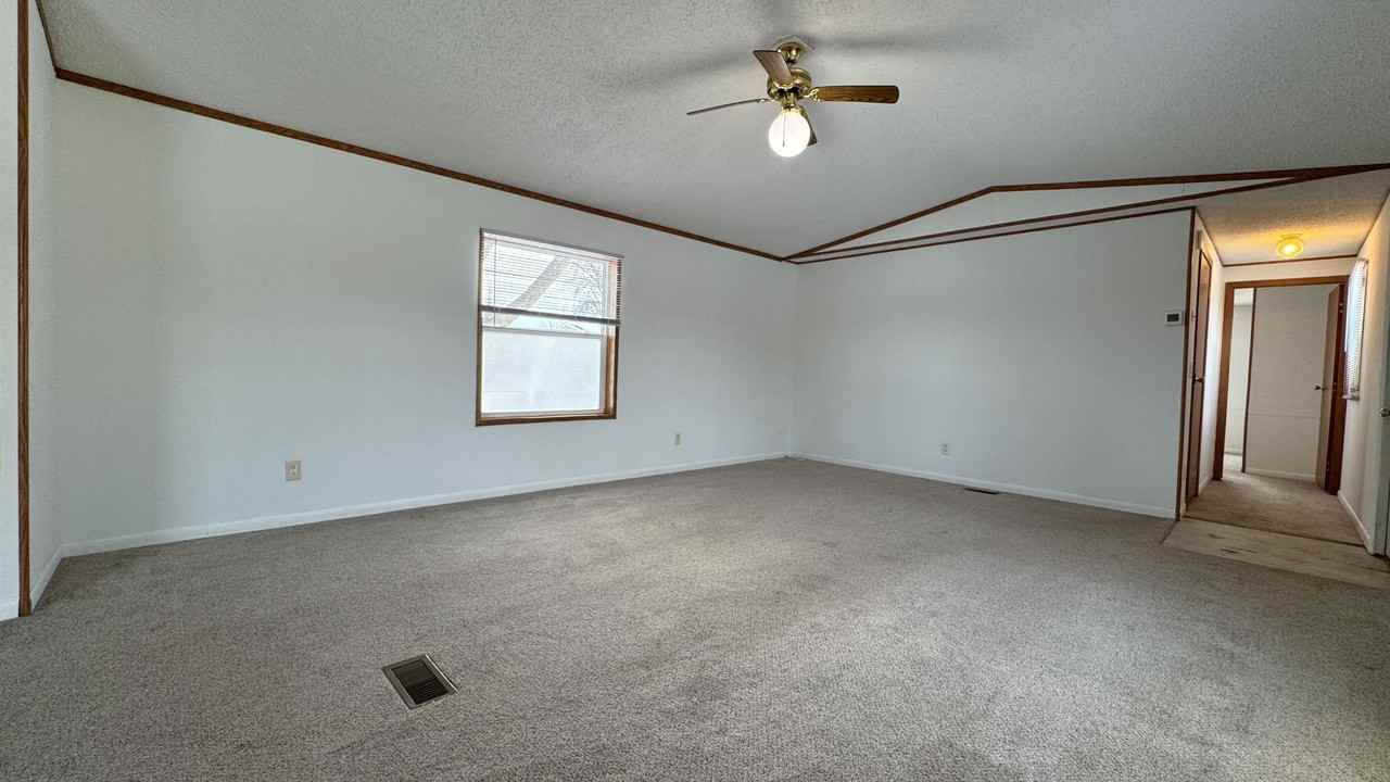 2004 Falcon Ter Nw #304 - Photo 4 of 28