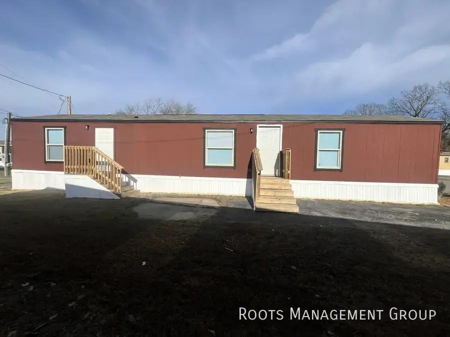 82 Riviera Courts Dr #82 - Photo 2 of 12