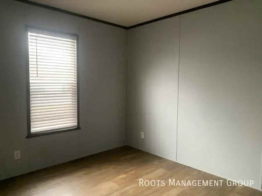 8725 Wabash Ave #101 - Photo 7 of 18