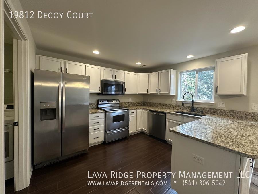 19812 Decoy Ct - Photo 7 of 37