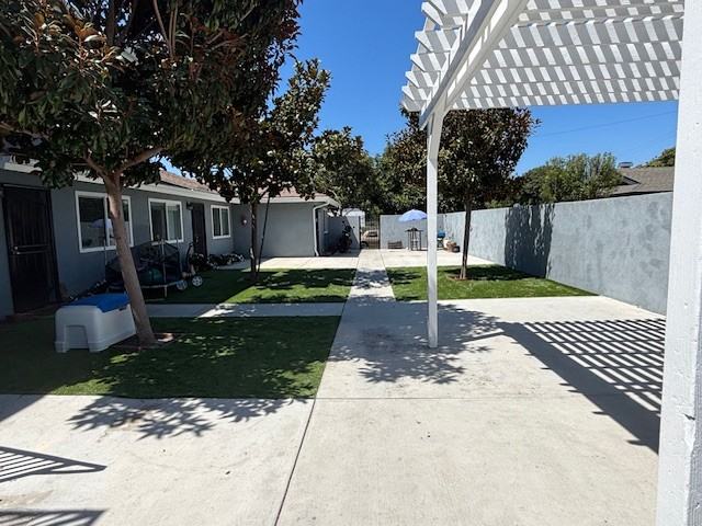 17132 Emerald Lane #D - Photo 7 of 31