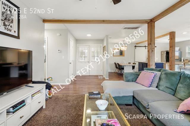 1925 E 52nd St - Photo 7 of 29