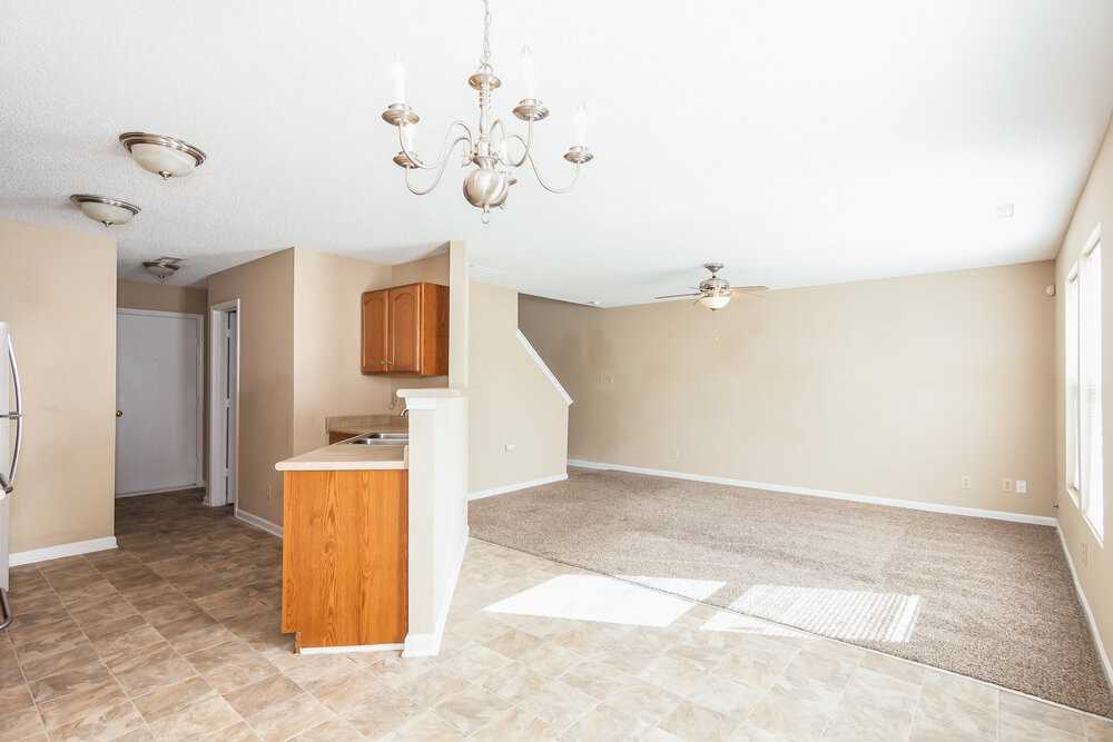 834 Littleton Dr - Photo 6 of 18