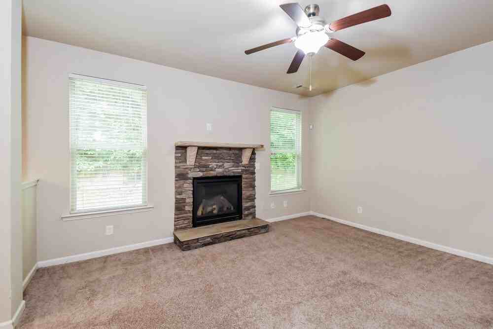 6285 Allen Rd Sw - Photo 5 of 22