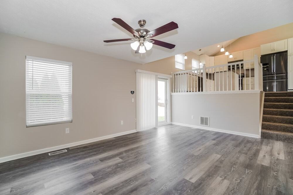 255 Whitewater Ct - Photo 7 of 19