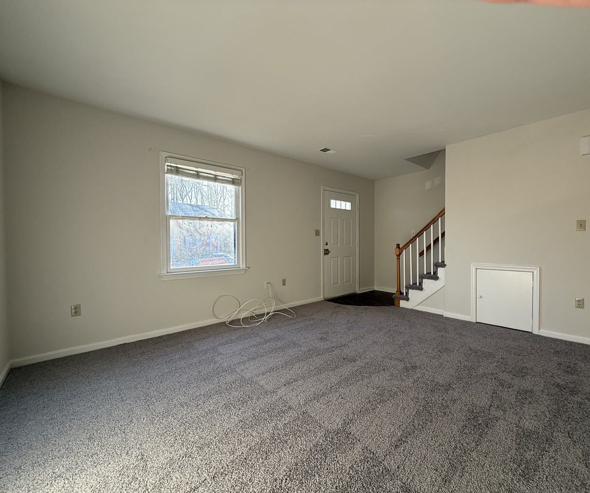 200 Farrell Lane - Photo 6 of 27