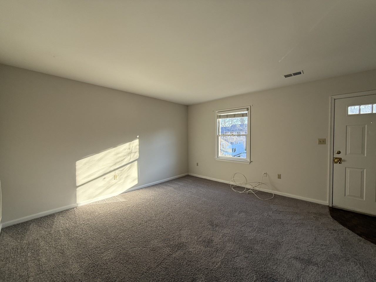 200 Farrell Lane - Photo 3 of 27