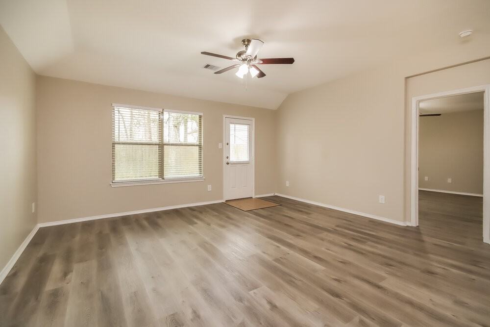 19190 Shire Horse Blvd - Photo 3 of 16