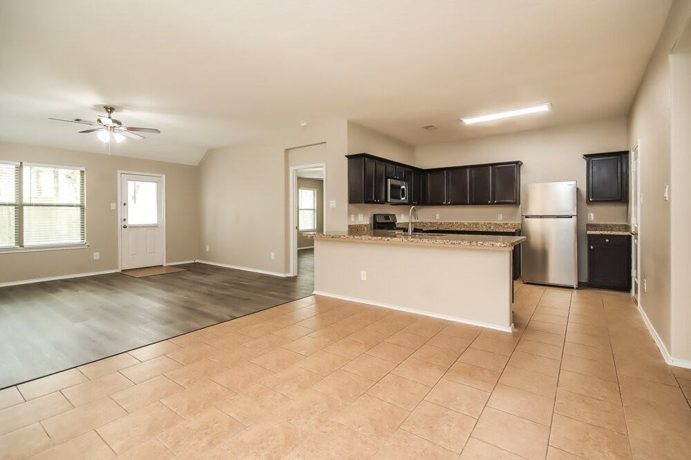 19190 Shire Horse Blvd - Photo 6 of 16