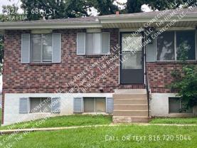 824 Ne 68th St - Photo 1 of 1