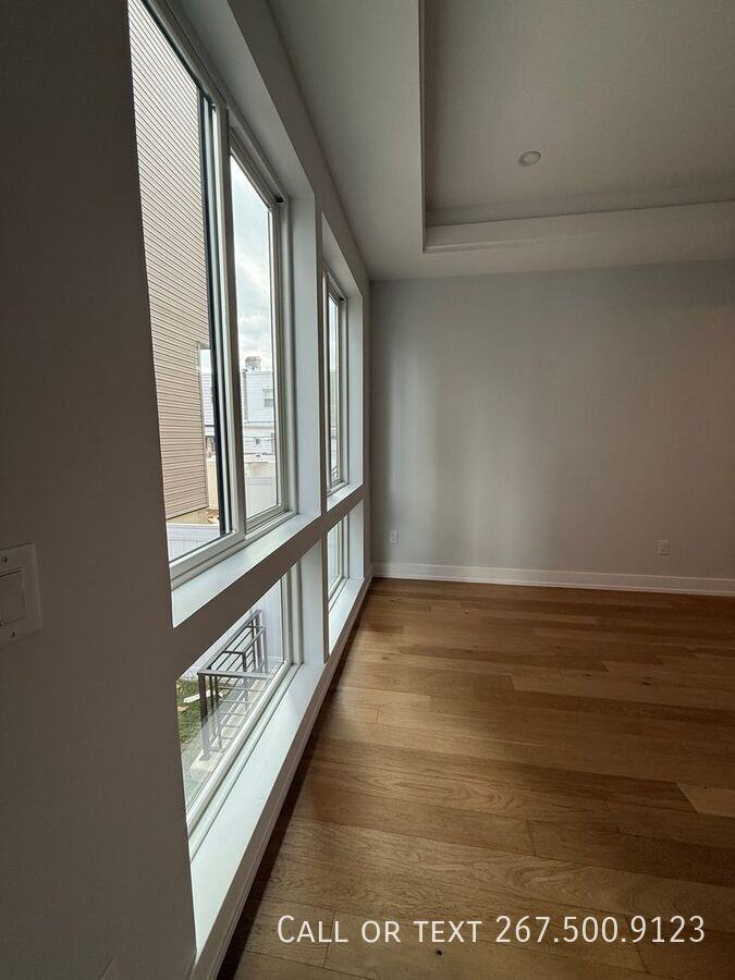 3005 Gaul St - Photo 7 of 41