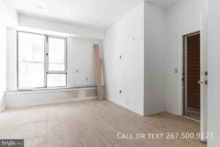 1306 N Front St #1H - Photo 6 of 22