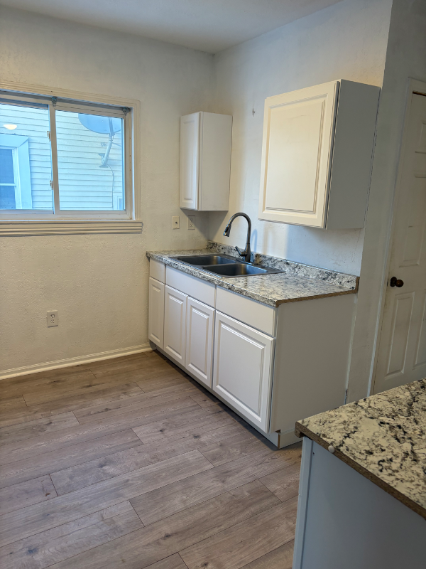 2115 Alvin St - Photo 7 of 25