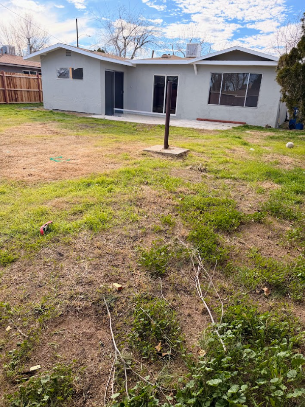 44056 Date Ave - Photo 2 of 13