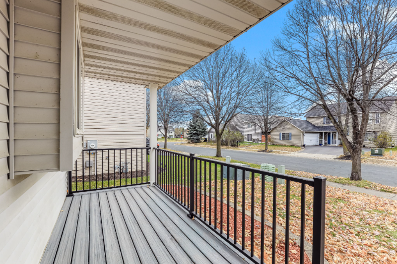 1109 Larch St - Photo 7 of 34