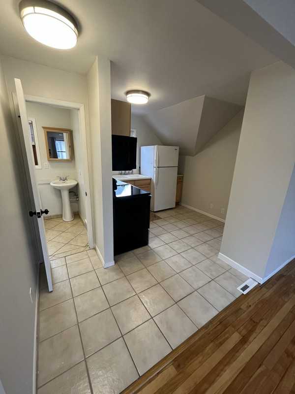 4230 39th Ave S #2 - Photo 6 of 18