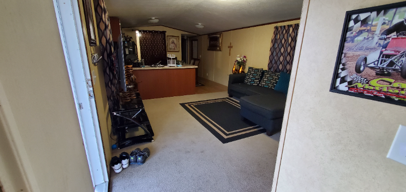 8285 Amanda St - Photo 4 of 16