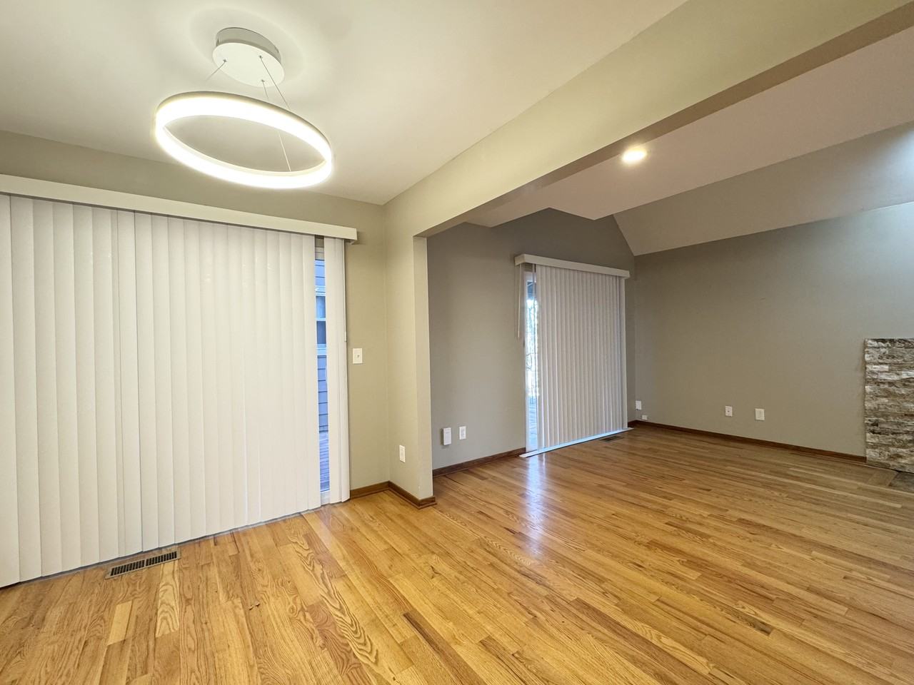 3804 Pennsylvania Avenue - Photo 4 of 17