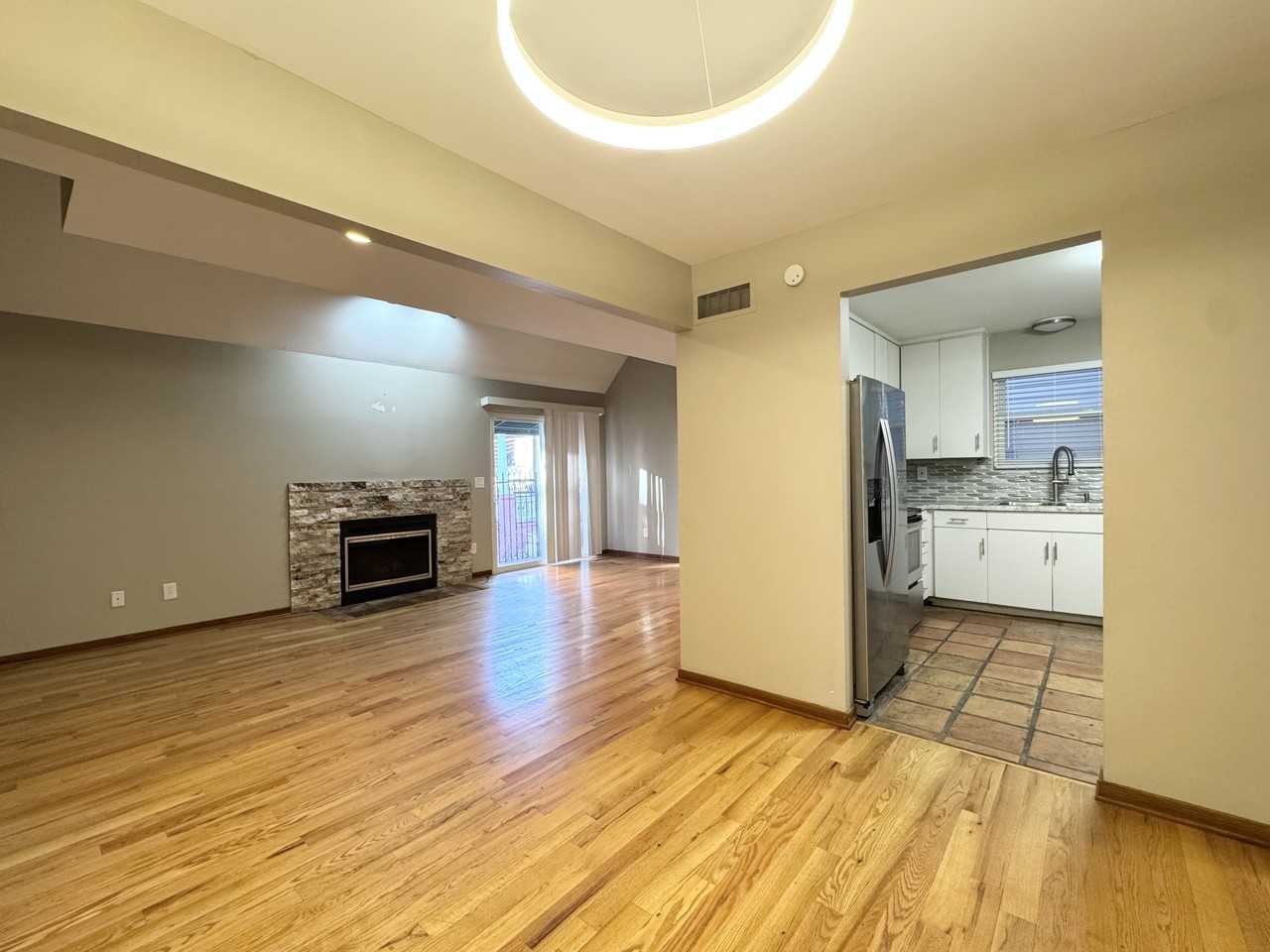 3804 Pennsylvania Avenue - Photo 2 of 17