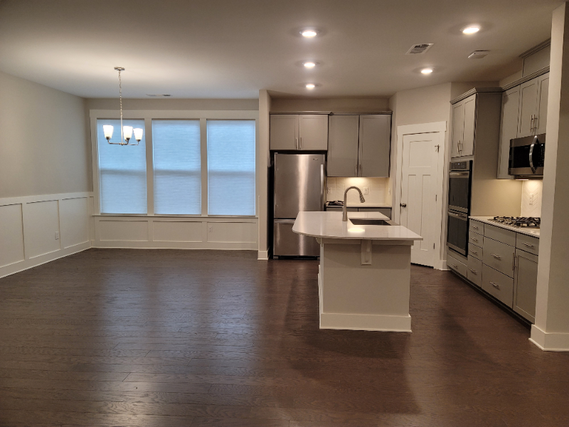 1594 Drakes Creek Rd - Photo 7 of 32