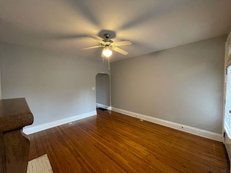 80 W Greenwood Ave - Photo 4 of 30