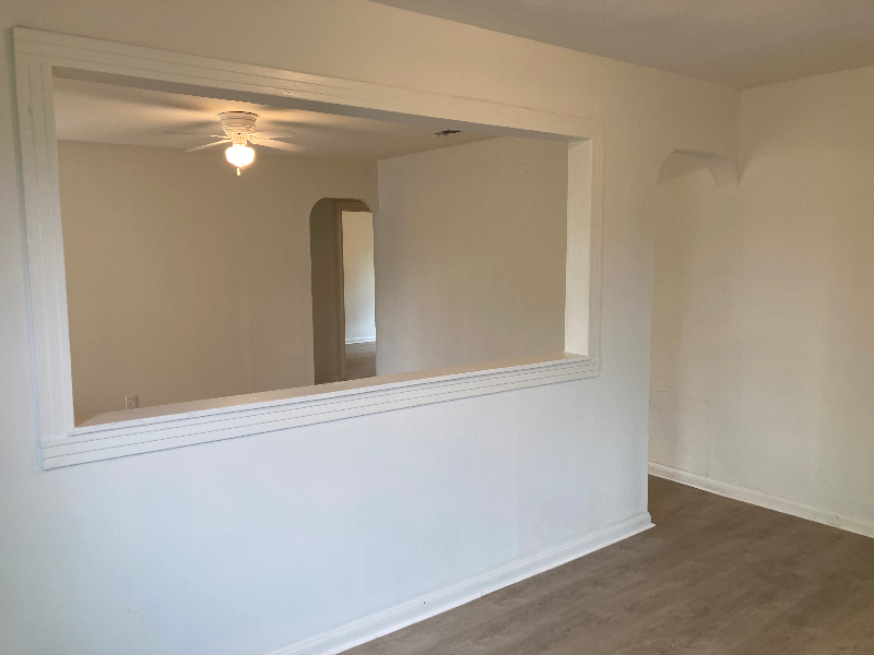 10221 Silvercrest St - Photo 5 of 17