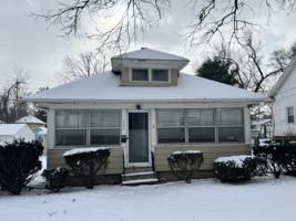 featured image of 101 W Palmer Ave