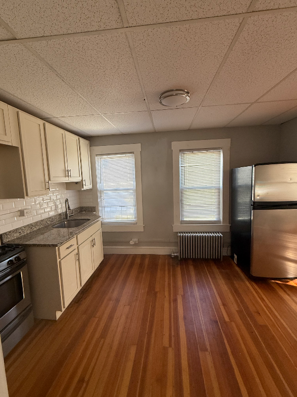 17 Bowers St #1R - Photo 2 of 15