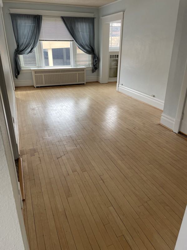 418 S 4th St #6 - Photo 3 of 13