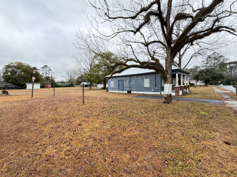 205 S Baker St - Photo 2 of 16