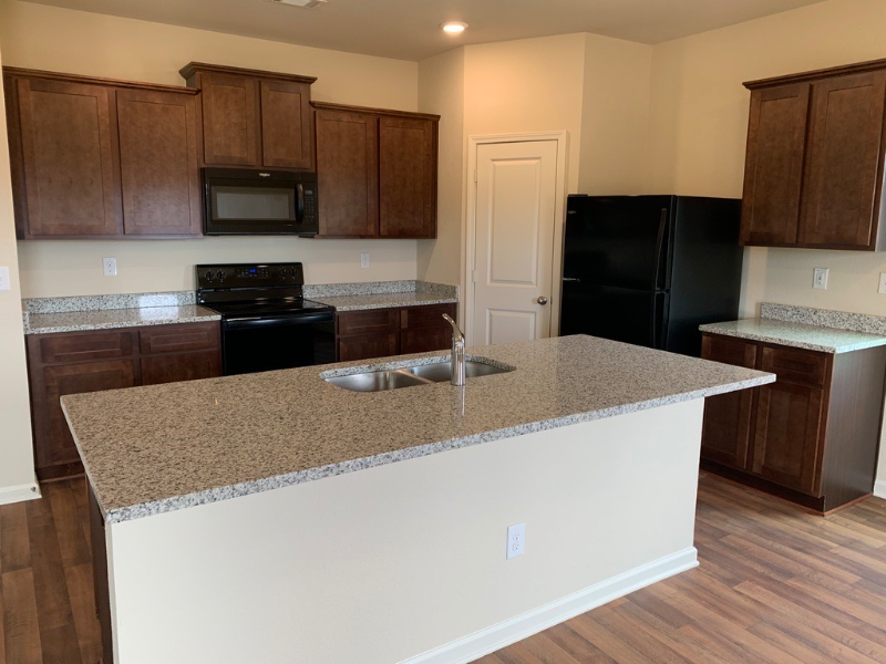 821 Independence Ave - Photo 4 of 20