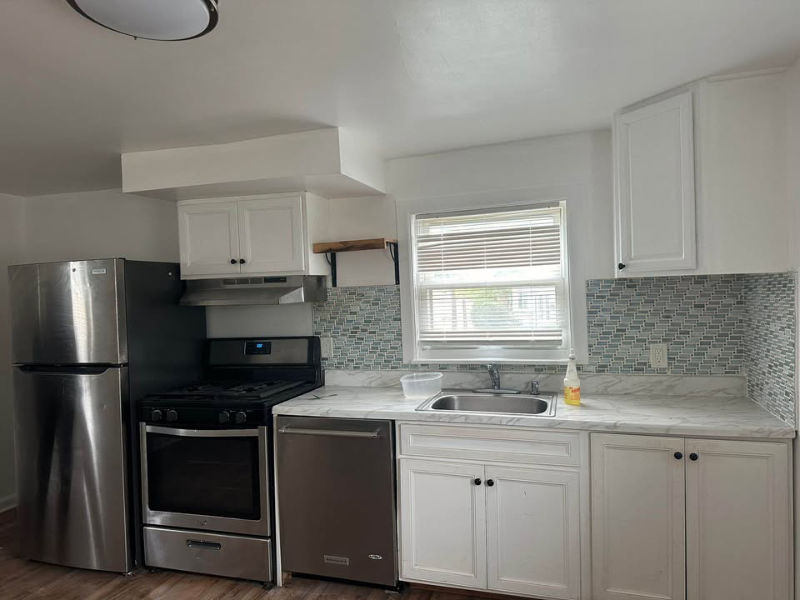 83 Carpenter St #A - Photo 7 of 12