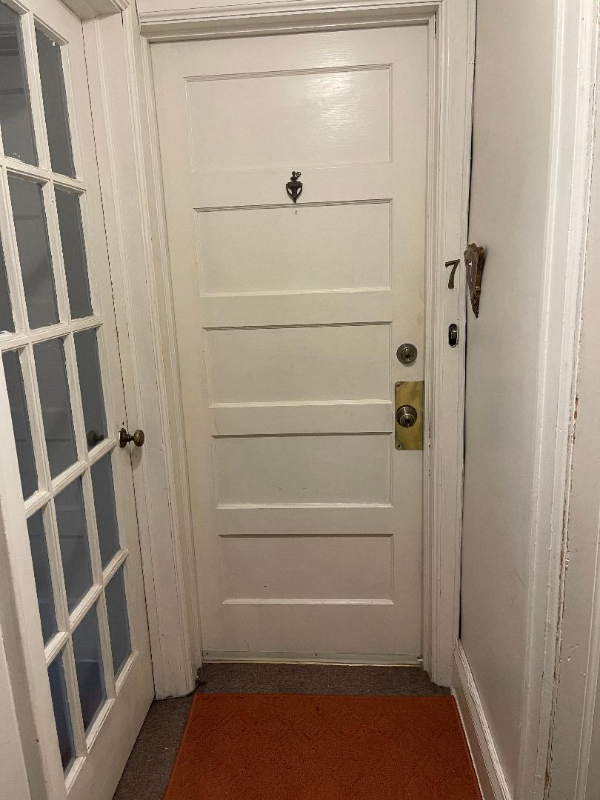 1330 Virginia St E #7 - Photo 6 of 19