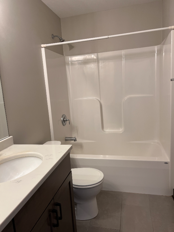 622 15th Ave Ne - Photo 5 of 16