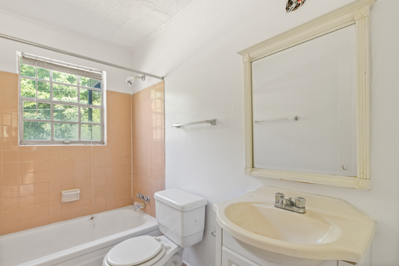 1380 Church St #G - Photo 6 of 28