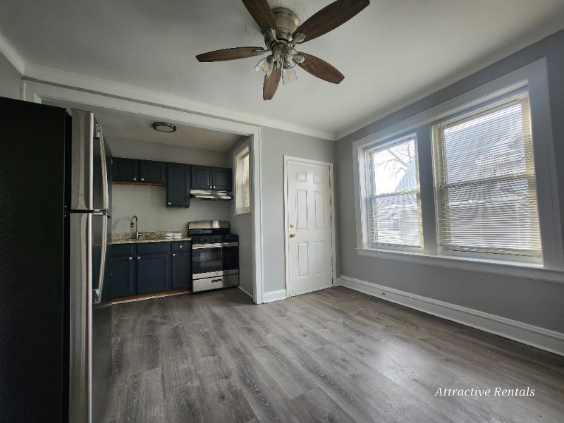 5911 W Huron St #1 - Photo 6 of 9