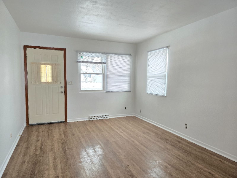 1406 S Grant Ave - Photo 3 of 19