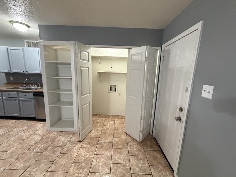 24307 Rockin Seven Dr - Photo 4 of 14