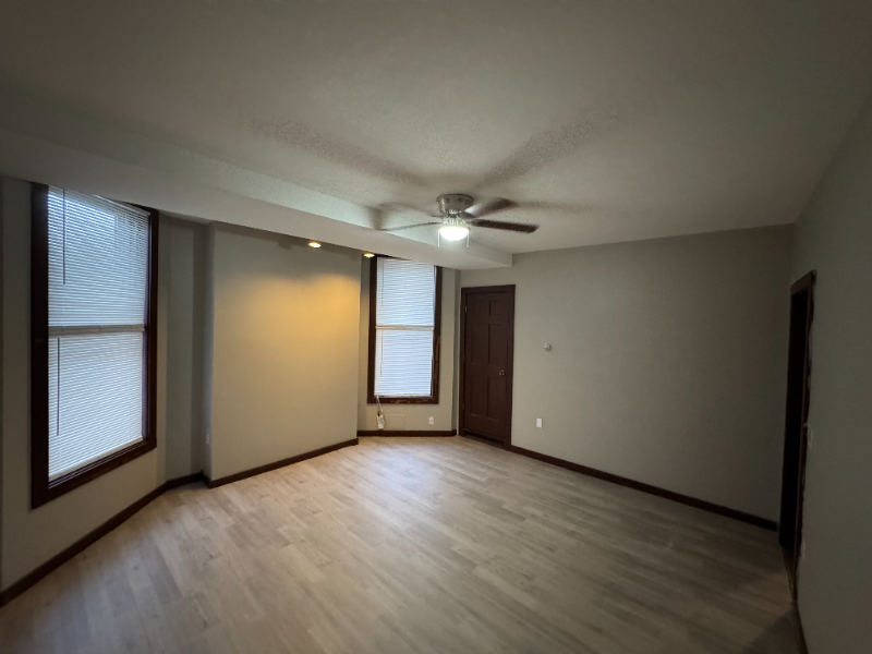 2454 River Rd #2 - Photo 5 of 18