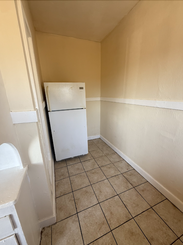 3524 Foothill Blvd #2 - Photo 5 of 6