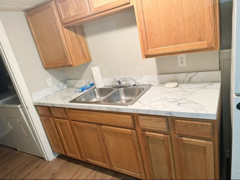 3909 Southern Pkwy #3 - Photo 2 of 10