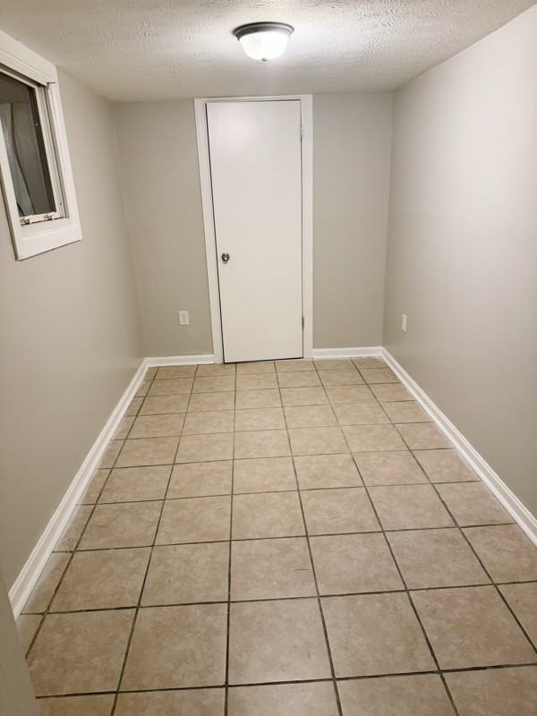 3909 Southern Pkwy #3 - Photo 4 of 10