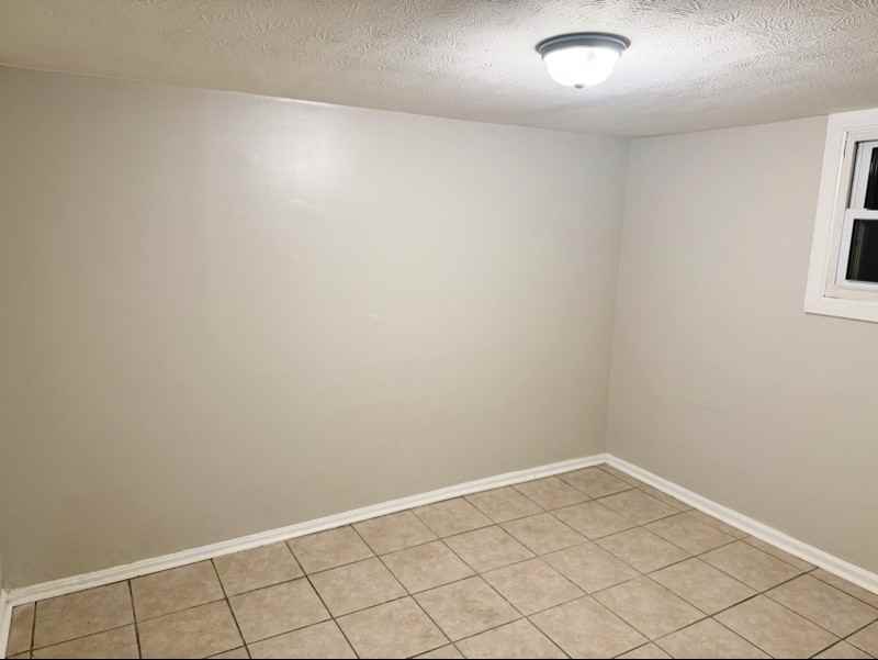 3909 Southern Pkwy #3 - Photo 6 of 10